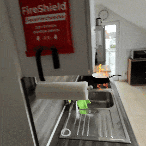 FireShield - 3-Sekunden Notfall-Löschdecke